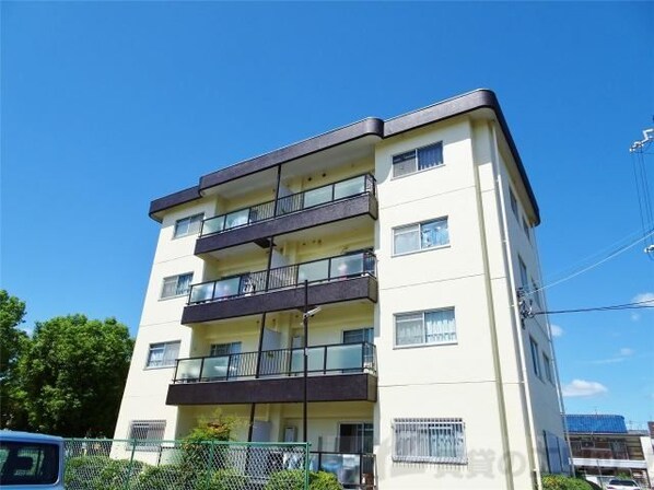 ヴィレーラの物件外観写真